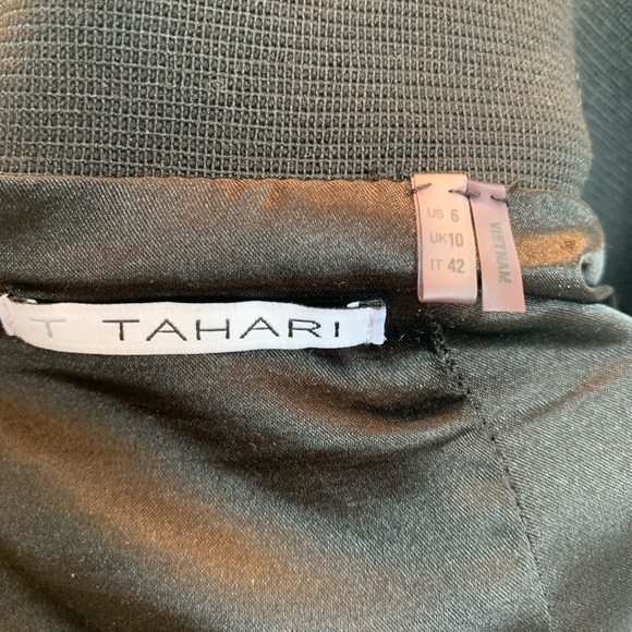 Navy Tahari pencil skirt - Picture 3 of 3